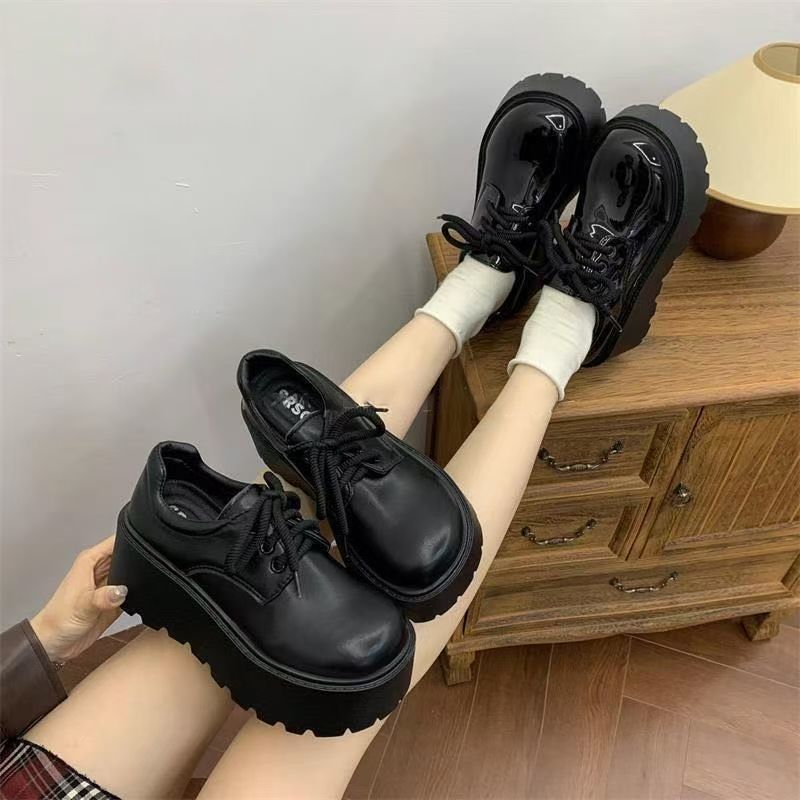 Damen Modische Schnürschuhe mit robustem Plateau und sockenähnlichem Detail R&B