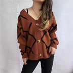Damen Strickjacke mit modernem geometrischem Muster und hochwertigen Knopfdetails R&B