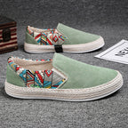Damen Slip-On Freizeitschuhe mit buntem Ethnomuster
