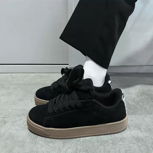 Damen Sneaker aus weichem Wildleder mit rutschfester Sohle R&B