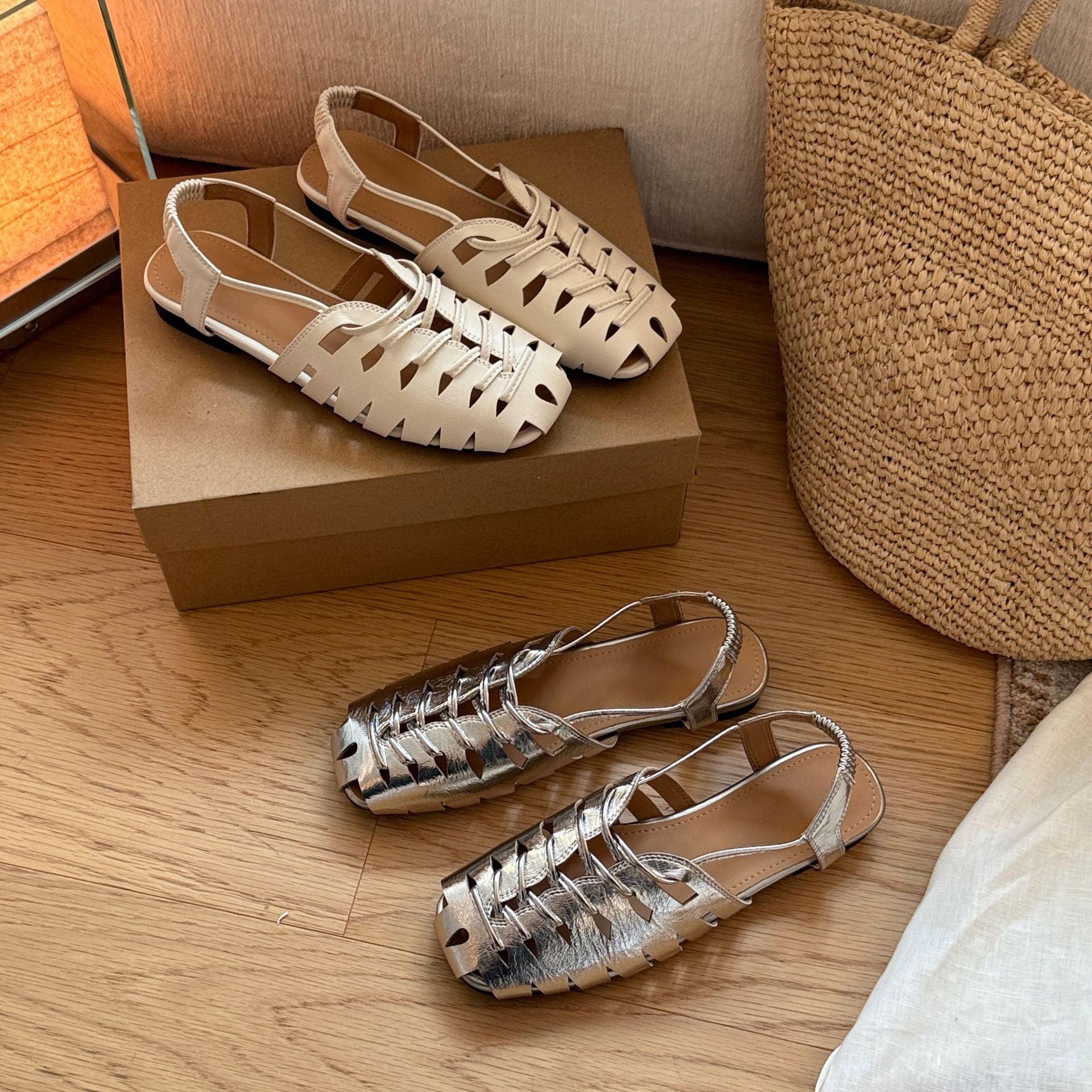 Damen Komfortable und elegante Zehentrenner-Sandalen mit raffiniertem Flechtmuster