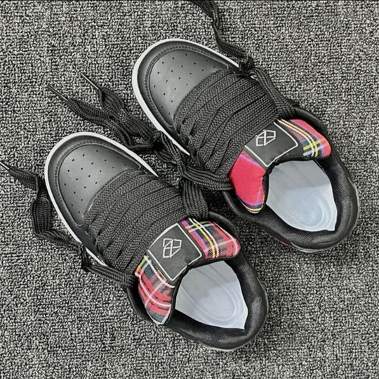 Damen modische Sneakers mit grafischem Design und atmungsaktiver Oberflächenstruktur R&B