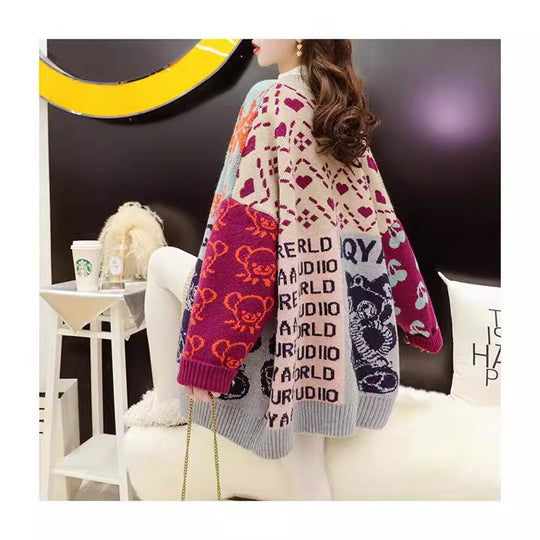 Damen Strickjacke mit lebhaftem Motiv und praktischen Knopfdetails R&B
