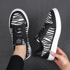 Damen Sportliche Sneakers mit elastischer Schnürsystem und modischem Streifenmuster