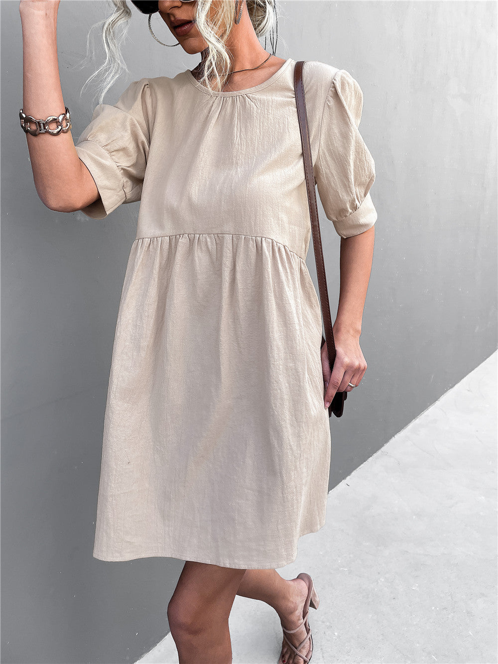Damen lässiges Kurzarmkleid mit elastischem Bund und voluminösen Ärmeln R&B