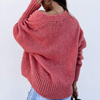 Damen Kuscheliger Cardigan mit tiefem V-Ausschnitt und dekorativen Knöpfen R&B