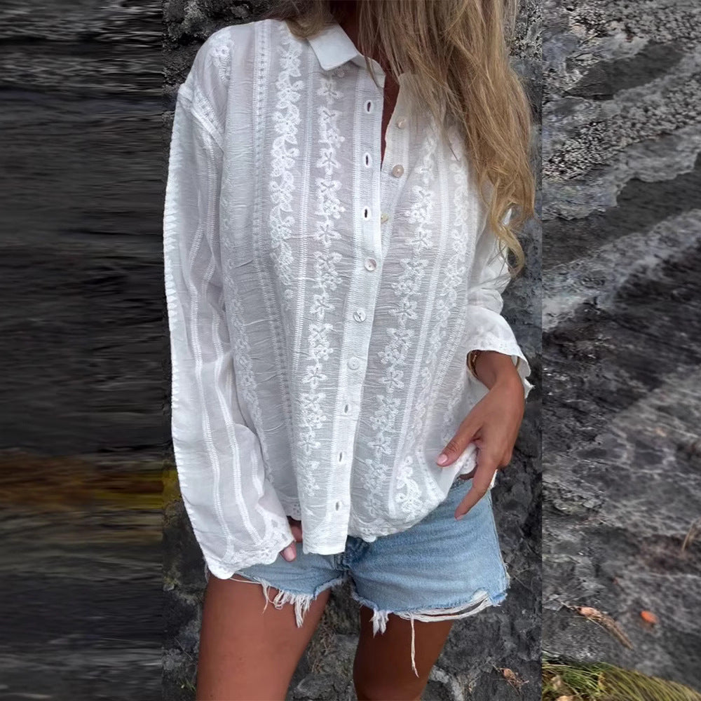 Damen nan bestickte Hemdbluse mit floraler Ajour-Stickerei, Perlmuttknopfleiste und legerer Oversize-Passform R&B