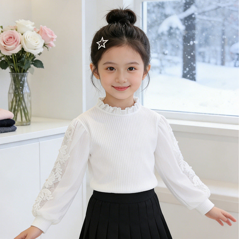 Mädchen elegante Bluse mit Rüschen und bestickten Ärmeln R&B