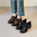 Damen Komfortable und elegante Schnürschuhe mit Blockabsatz