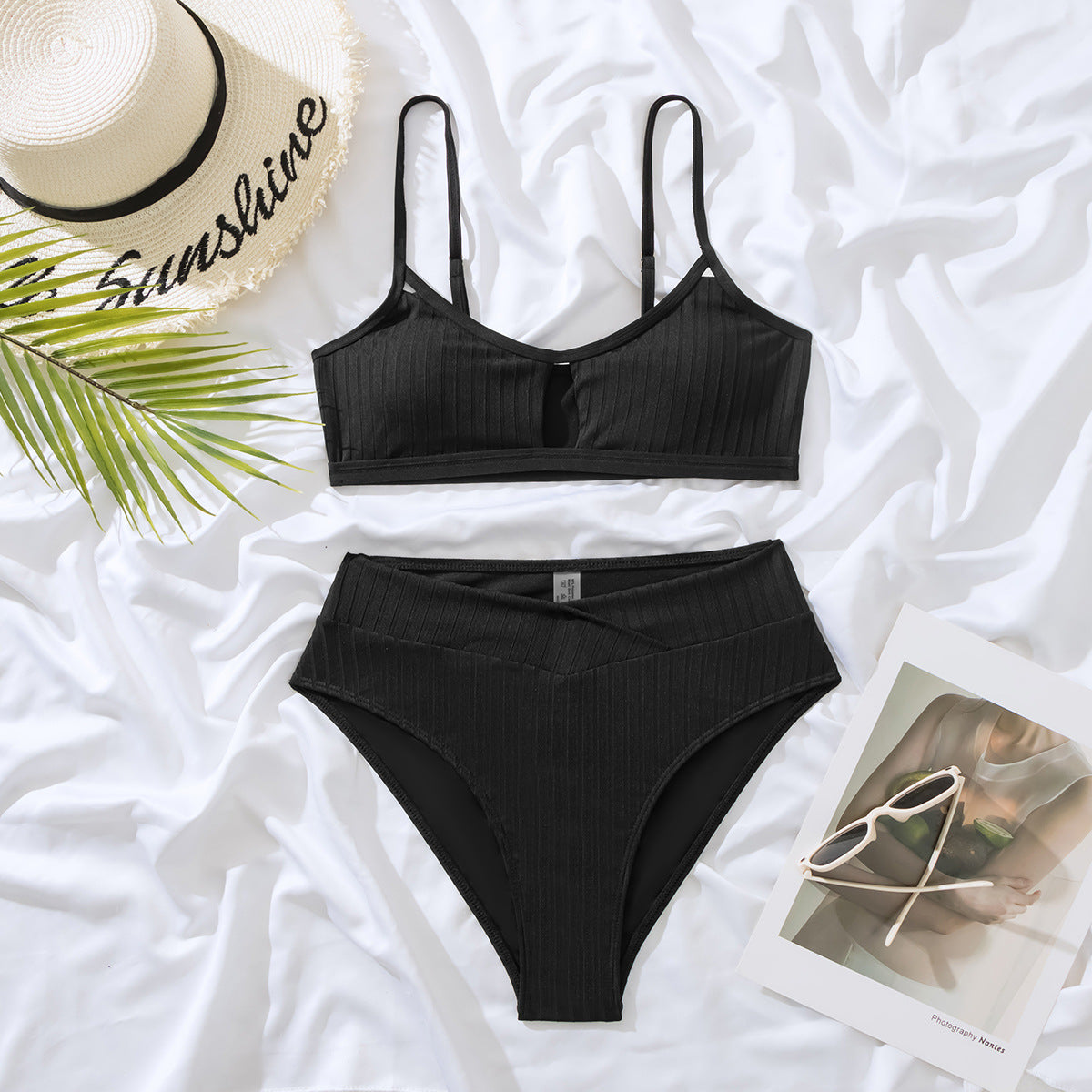 Damen Hochtaillierter Ripp-Bikini mit eleganter Schlüssel-Ausschnitt-Details R&B