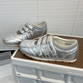 Damen Sportliche Sneaker mit praktischem Klettverschluss und glänzender Oberflächenstruktur R&B