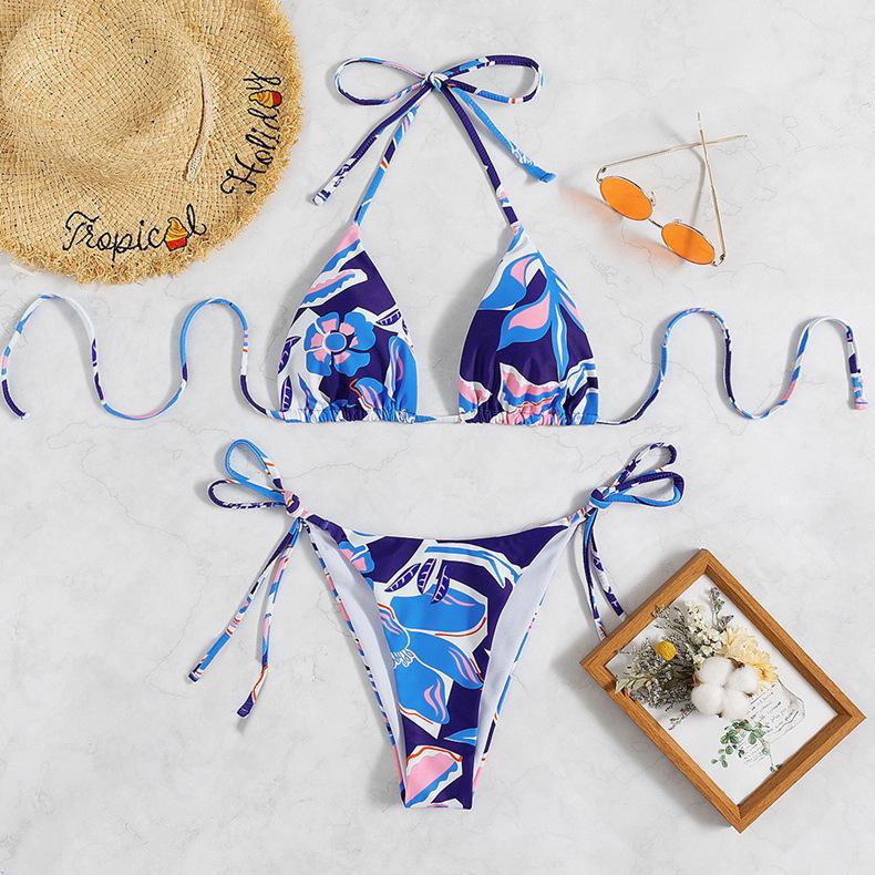 Damen Triangel-Bikini mit traumhaftem Blumendesign und raffinierten Schnürdetails R&B