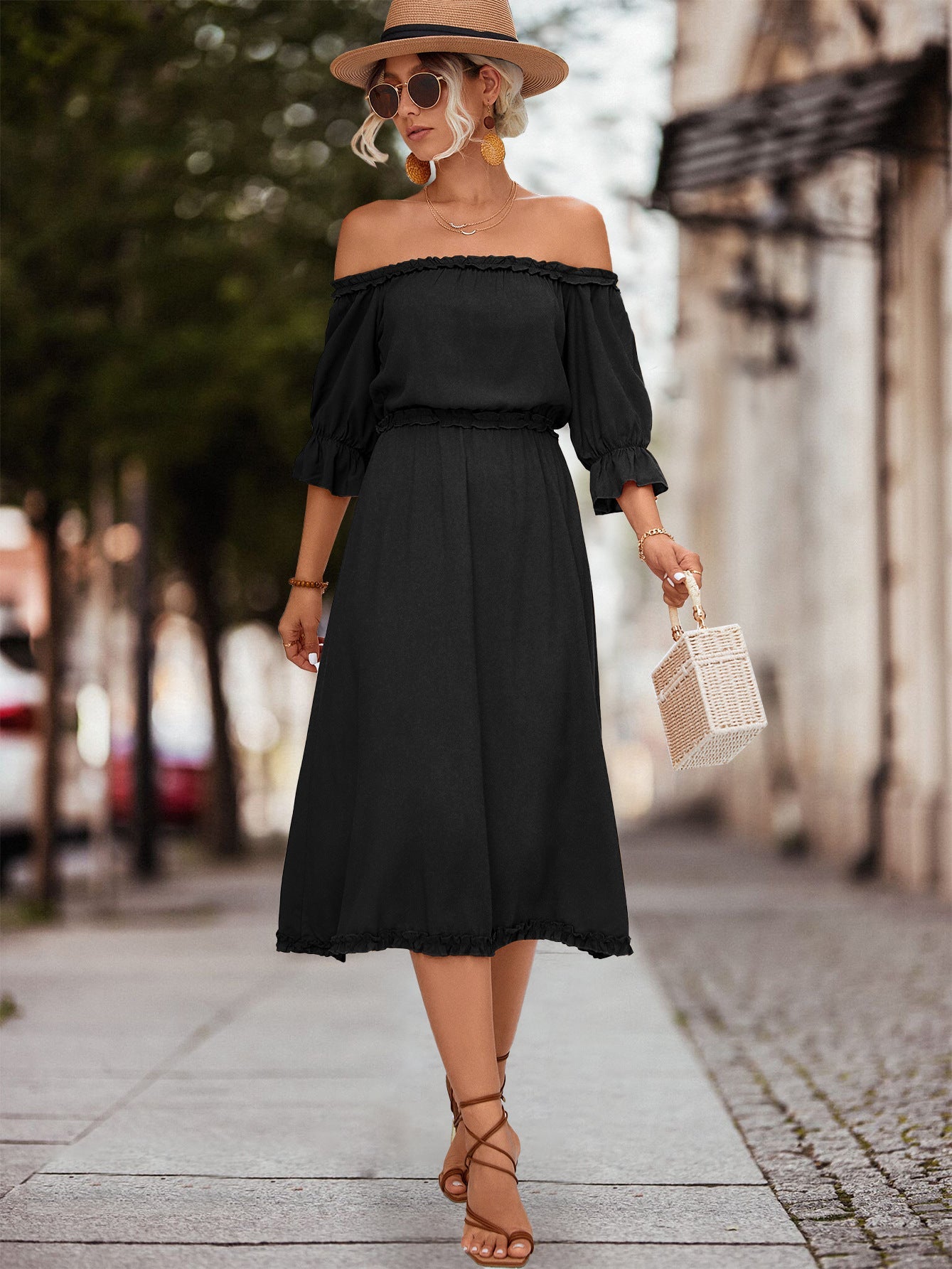 Damen Off-Shoulder Maxikleid mit elastischem Tailleneinsatz und Rüschendetails R&B
