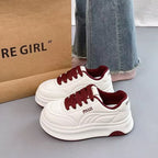Damen Sneakers mit dicker, bequemer Sohle und stilvollen Schnürdetails R&B