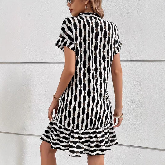 Damen Kleid mit modischem Pünktchenmuster und Raffungen R&B