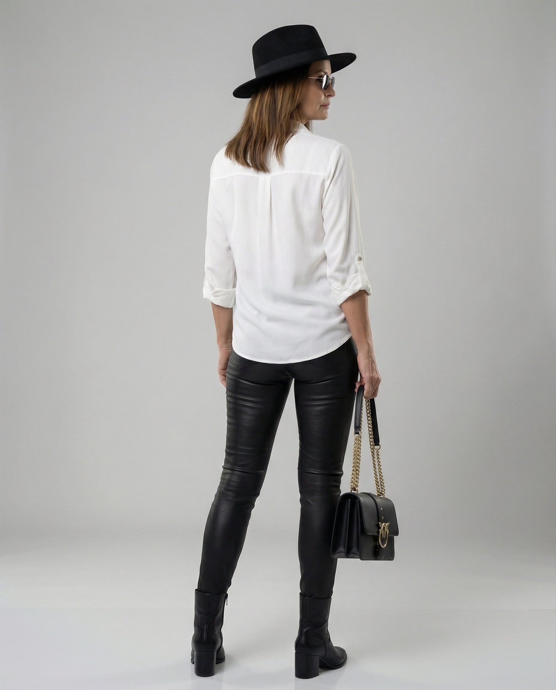Damen Bluse mit Taschen und klassischem Schnitt