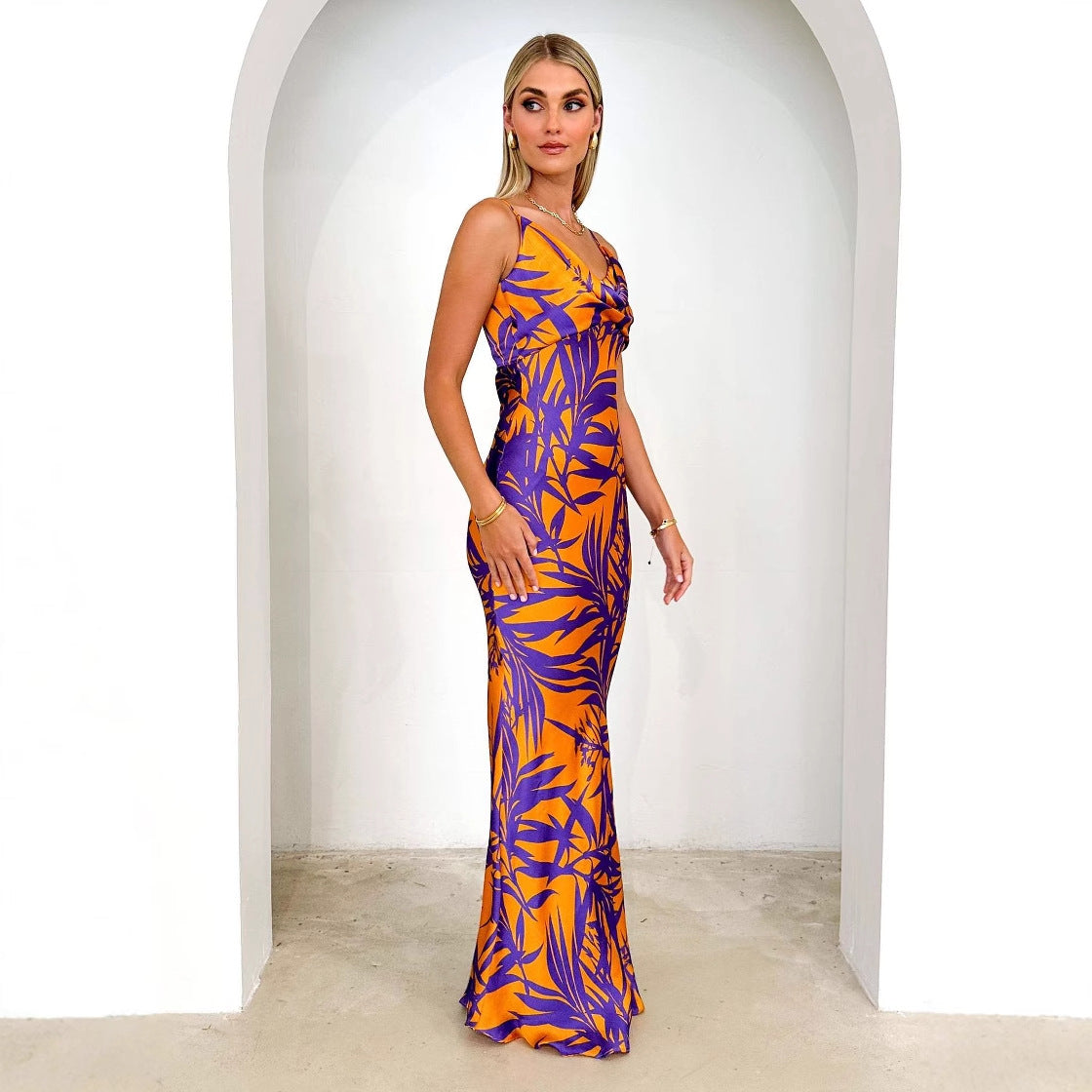 Damen Maxikleid mit dekorativem Blätterdruck und lässigem Schnitt R&B