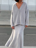 Damen Weicher Strickcardigan mit V-Ausschnitt und Knopfdetails R&B