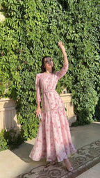 Damen Elegantes Maxikleid mit Spitzenärmeln und floralem Muster R&B