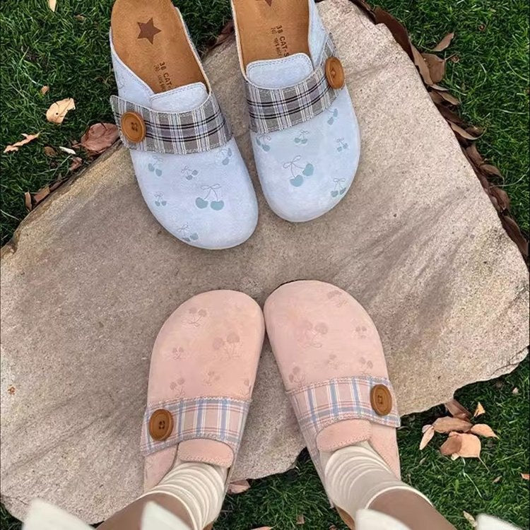 Damen Clogs mit modischem Karodesign und dekorativer Knopfdetails R&B