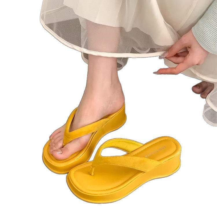 Damen trendige Wedge-Zehentrenner mit elegantem Obermaterial R&B