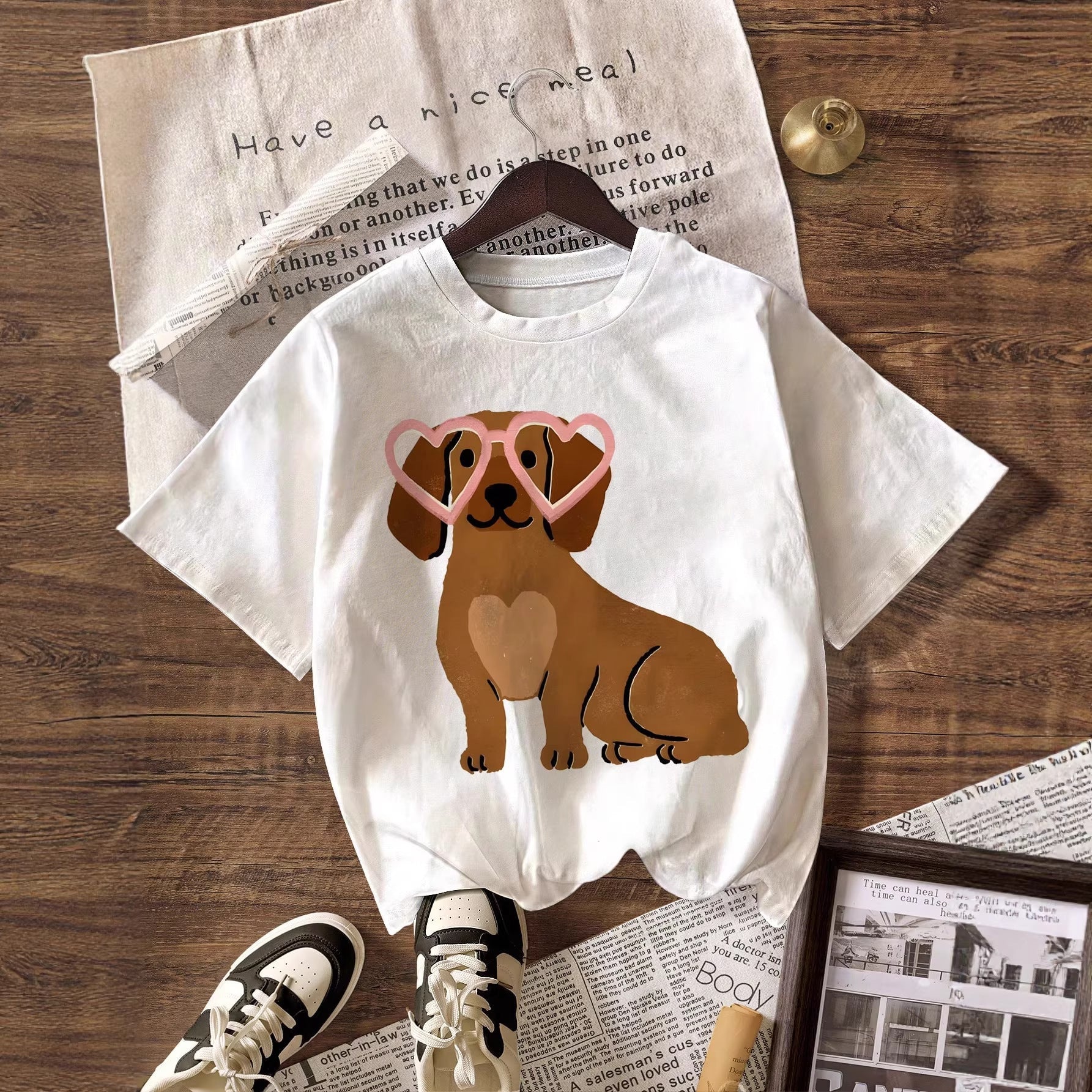 Damen T-Shirt mit niedlichem Hunde-Motiv und verspieltem Design R&B