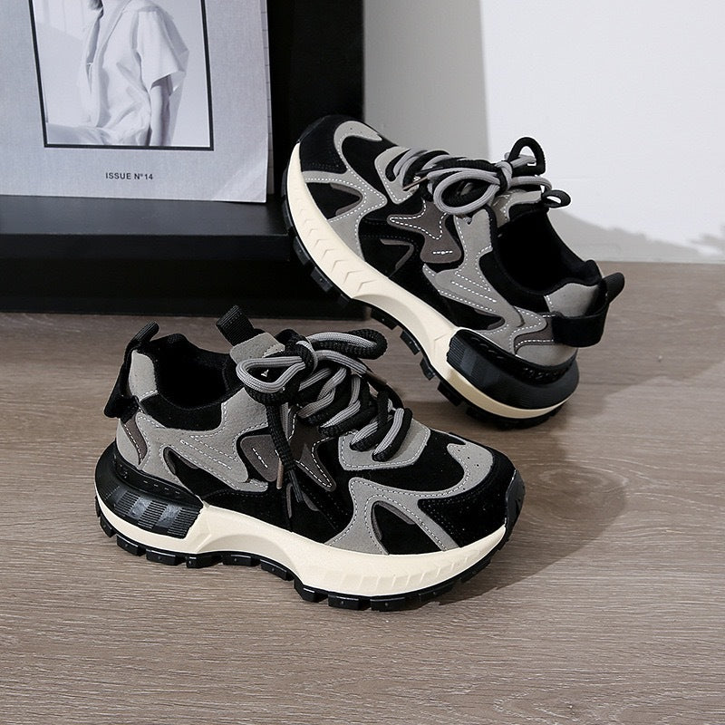 Damen Sportliche Sneakers mit trendigem Design von R&B