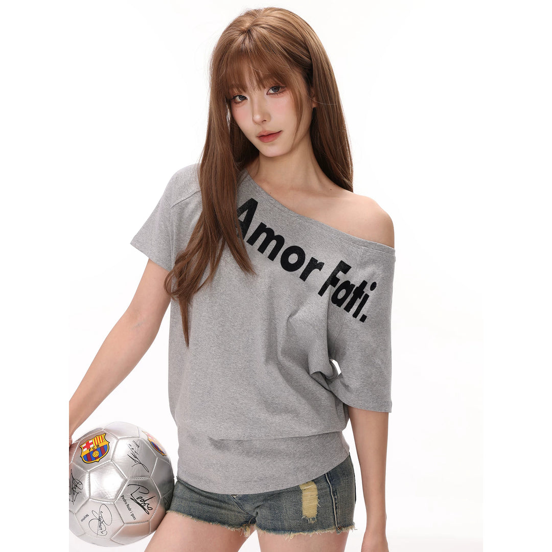 Damen nan asymmetrisches Ein-Schulter-Oberteil mit 'Amor Fati' Typo-Frontprint und Tunnelzugsaum R&B