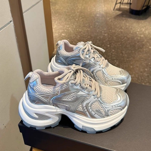 Damen Sportliche Sneaker mit hochmodernem Design und atmungsaktiven Elementen R&B