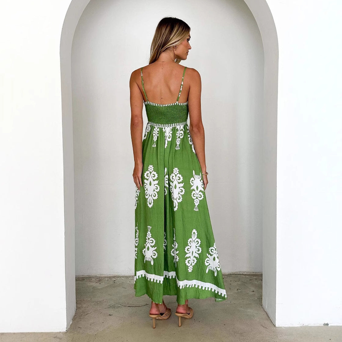 Damen Maxikleid mit elegantem Boho-Muster und filigranem Unterteil R&B