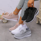 Damen Sportliche Wedge-Sneaker mit atmungsaktivem Mesh-Obermaterial und rutschfester Sohle R&B
