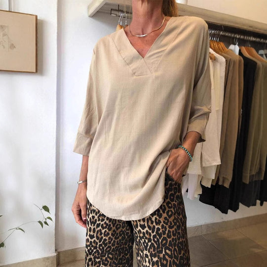 Damen Bluse mit dezentem V-Ausschnitt aus leichtem Stoff R&B