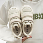 Damen Sneakers mit verstellbarem Klettverschluss und komfortablem Futter