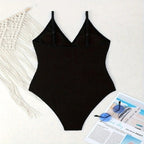 Damen Eleganter Einteiler Badeanzug mit modischem Wickeldetail und tiefem V-Ausschnitt R&B