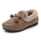 Damen Flauschige Hausschuhe mit elegantem Detail von R&B
