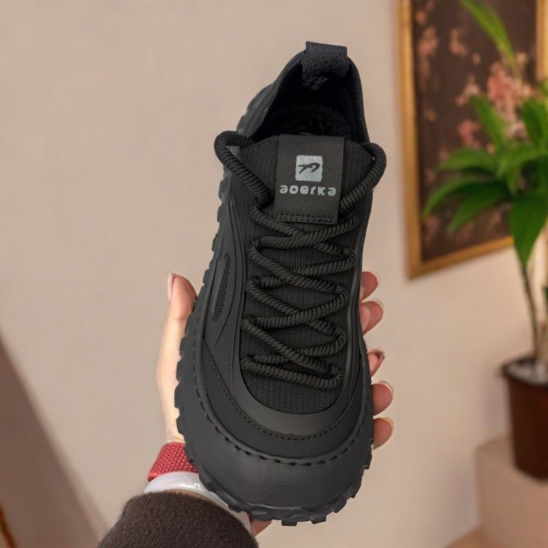 Damen Sportliche Outdoor-Sneaker mit rutschfester Profilsohle und atmungsaktiver Oberflächenstruktur R&B