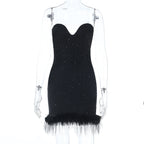 Damen Mini-Kleid mit herzförmigem Ausschnitt und Federn R&B