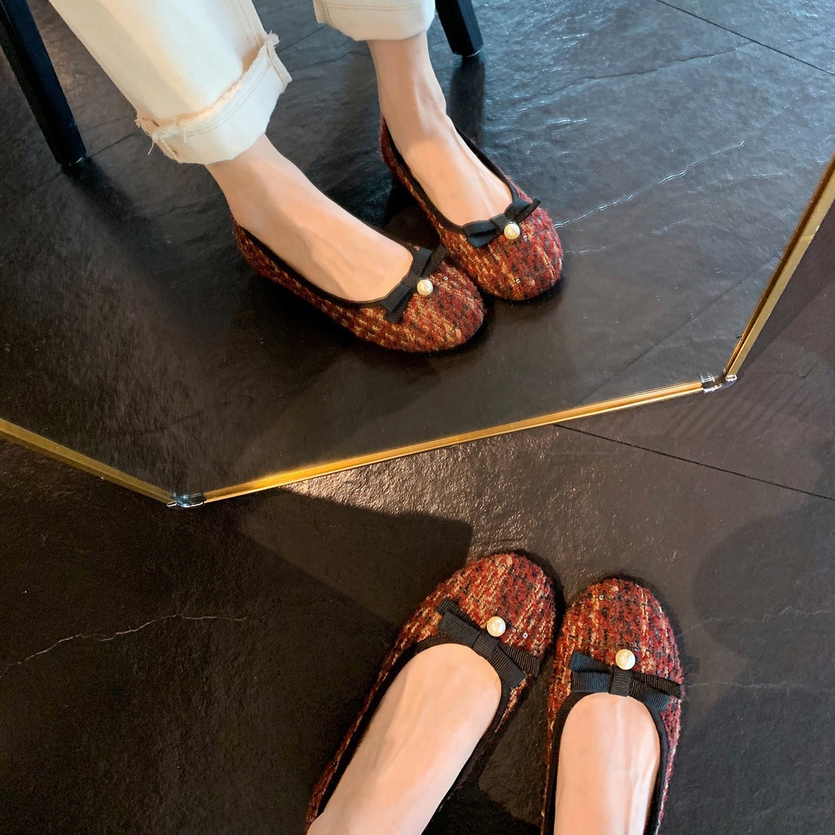 Damen Ballerina mit trendigem Tweed-Obermaterial und elegantem Perlenakzent