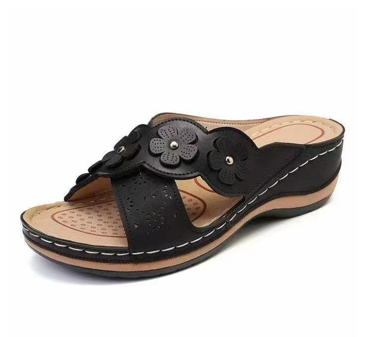 Damen Wedge-Pantoletten mit floralen Akzenten und ergonomischem Fußbett R&B