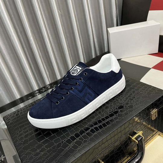 Damen Sneakers mit modischem Logo-Detail und rutschfester Laufsohle R&B