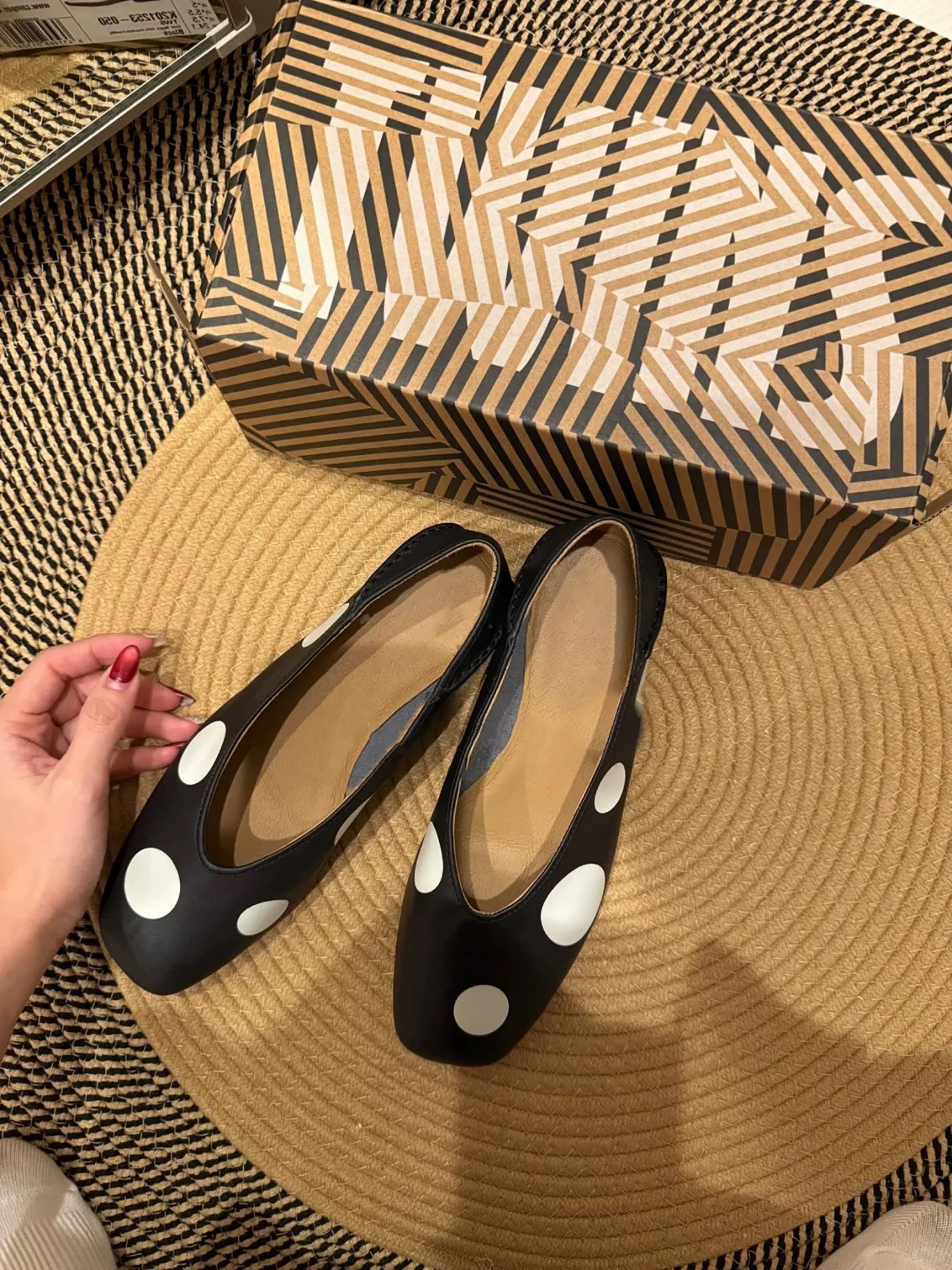 Damen Ballerinas mit modischem Punktedesign und flexibler Sohle R&B