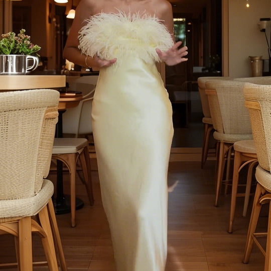 Damen Strapazierfähiges Abendkleid mit eleganter Federverzierung R&B