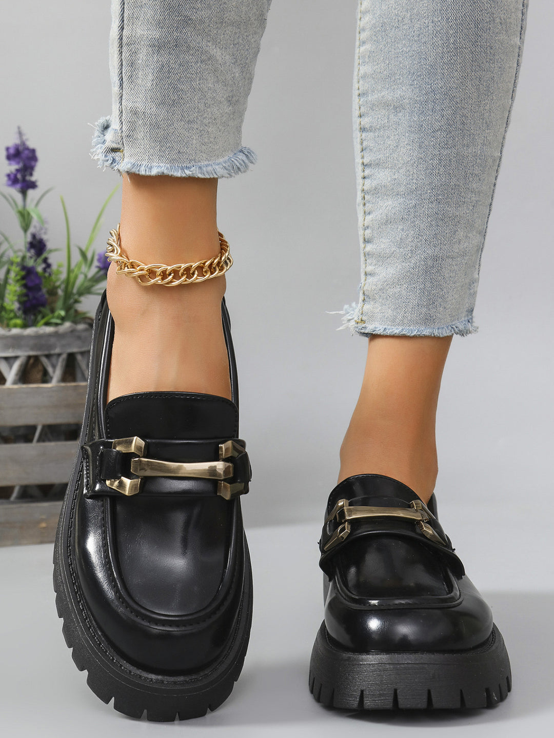 Damen Mokassins mit Glanz-Details und robustem Laufsohle R&B