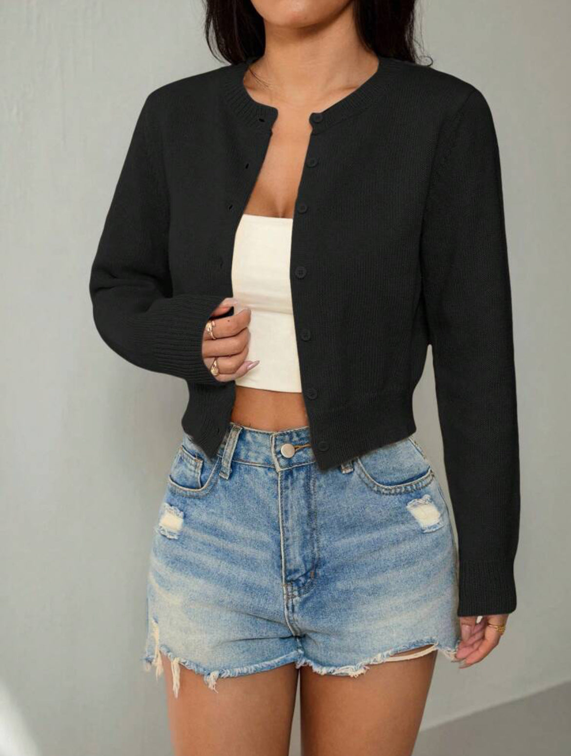 Damen Strickjacke mit Knopfdetail und elastischem Saum