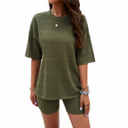 Damen luftiges Sportoberteil und Shorts-Set mit Strickdesign R&B