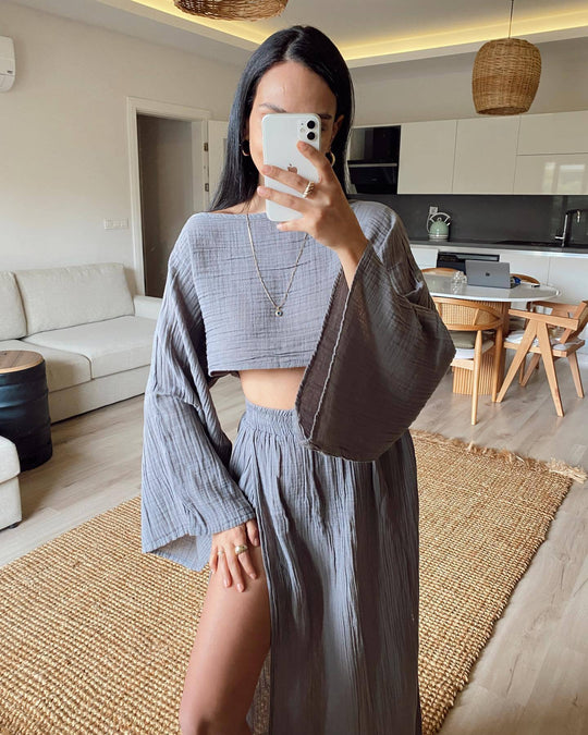 Damen luftiges Set aus cropped Oberteil und hoch geschnittenem Rock R&B