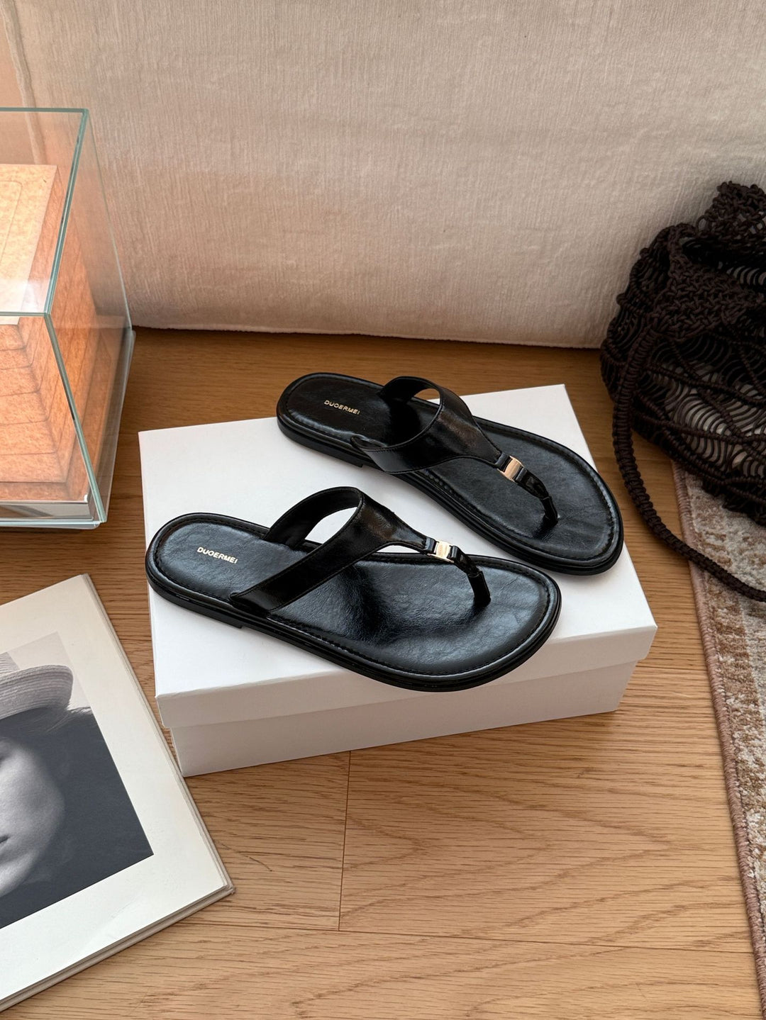 Damen Badesandalen mit modischem Riemendesign und komfortablem Fußbett R&B
