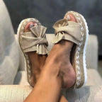 Damen Plattform-Sandaletten mit elegantem Schleifen-Detail und geflochtenem Absatz R&B