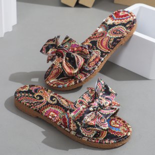Damen komfortable und elegante Pantoletten mit floralem Muster R&B