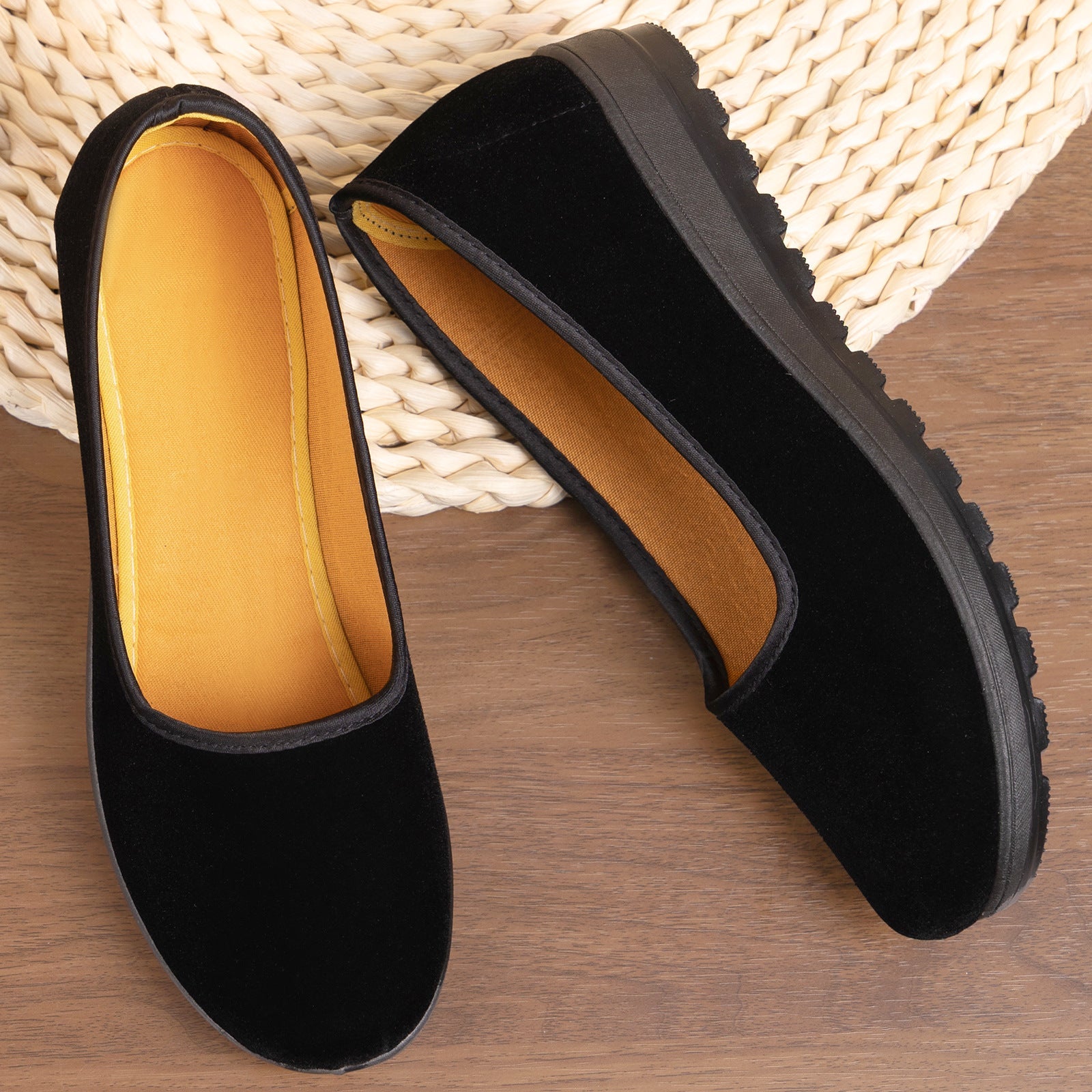 Damen Komfortable Slip-On Freizeitschuhe mit rutschfester Sohle